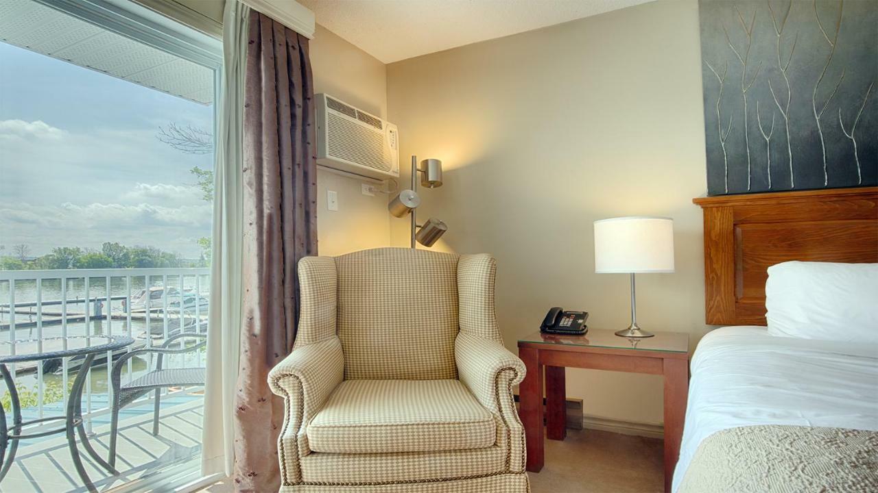 Mini-hôtel Handfield Et 3*