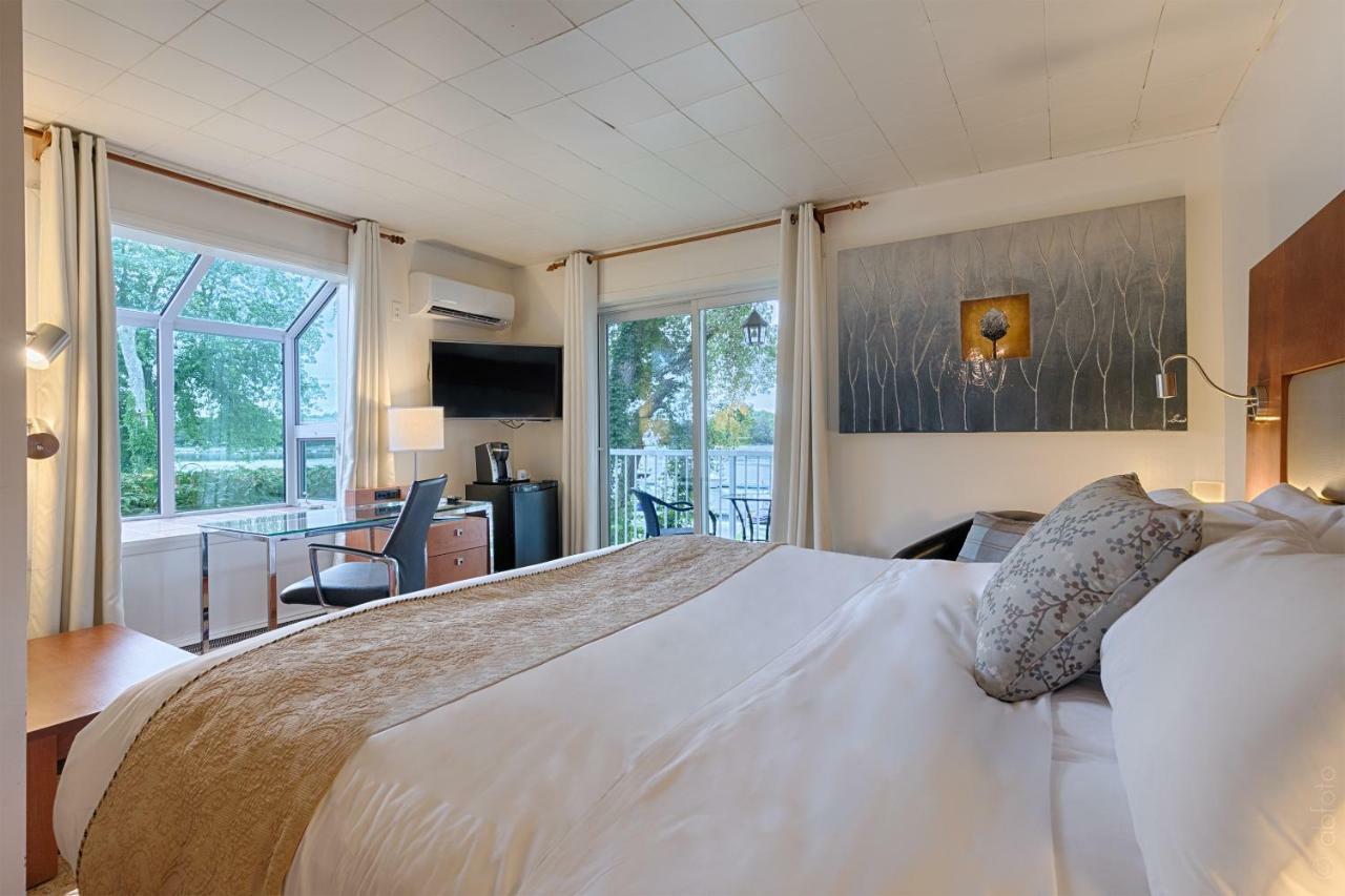 Mini-hôtel Handfield Et 3*